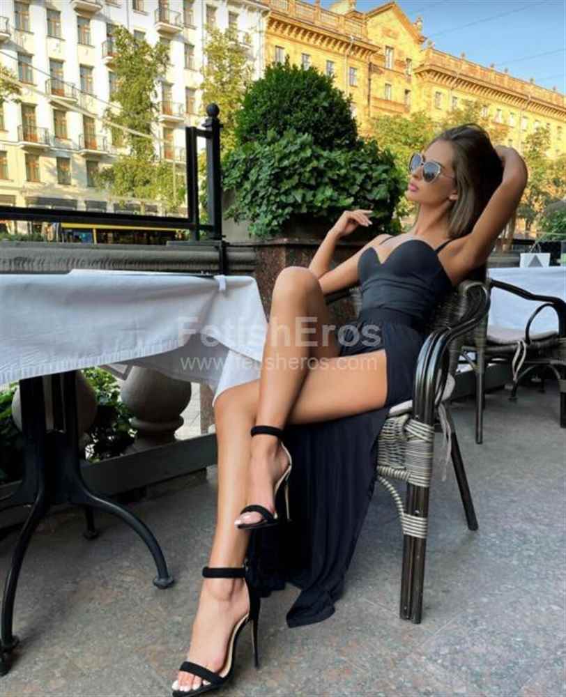 Miss Larissa