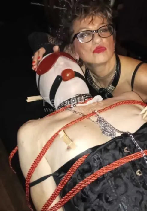 Mistress Lady Surprise FetishCam - Sessioni con Mistress BDSM, Foto Gallery Fetish, Annuncio Mistress Fetish Eros