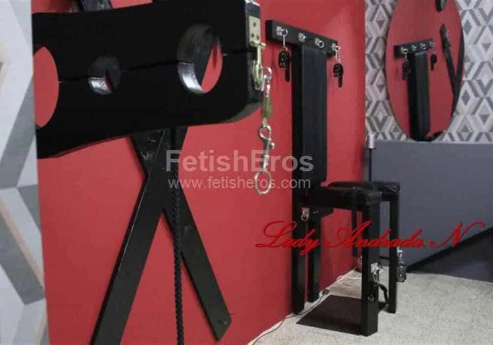 Mistress Lady Andrada N BOLOGNA - Sessioni con Mistress BDSM, Foto Gallery Fetish, Annuncio Mistress Fetish Eros