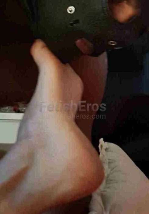 Mistress Dea Karen VIBO-VALENTIA -Sessioni con Mistress BDSM, Foto Gallery Fetish, Annuncio Mistress Fetish Eros