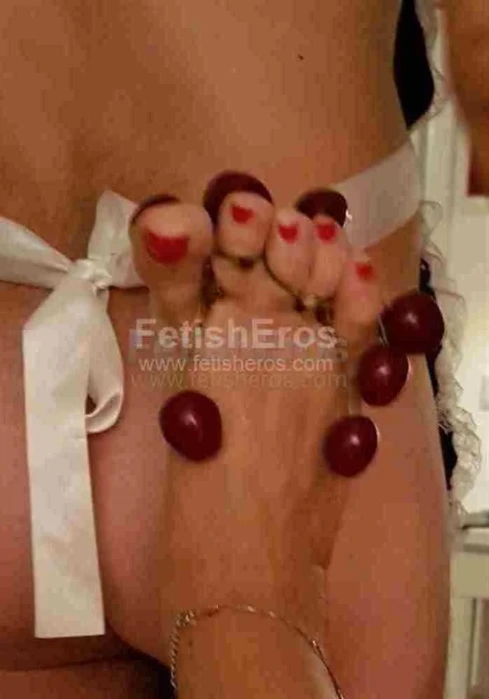 Mistress Dea Karen VIBO-VALENTIA - Sessioni con Mistress BDSM, Foto Gallery Fetish, Annuncio Mistress Fetish Eros