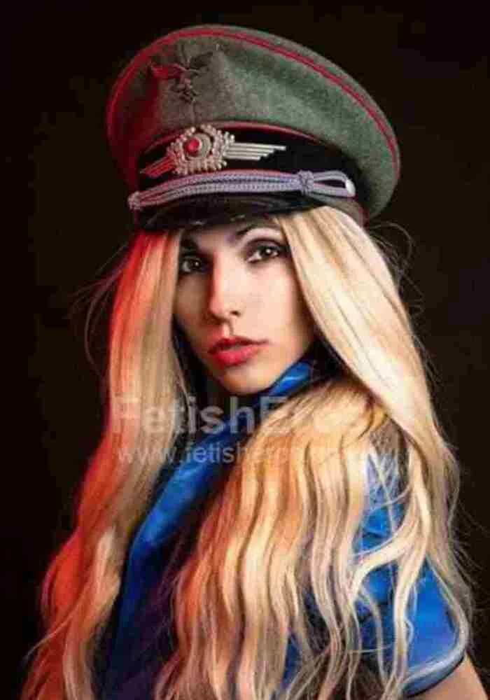 Lady Glamhell BOLOGNA Lady Glamhell