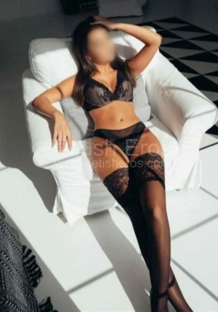 MISTRESS - Miss Mary