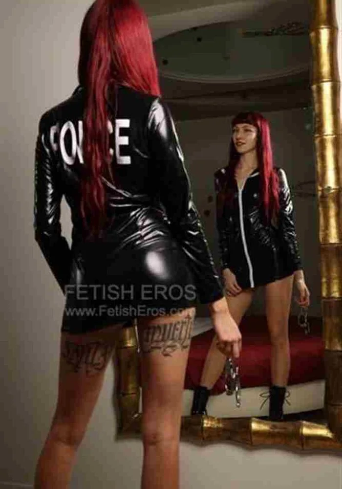 Mistress Miss Amarena MILANO - Sessioni con Mistress BDSM, Foto Gallery Fetish, Annuncio Mistress Fetish Eros