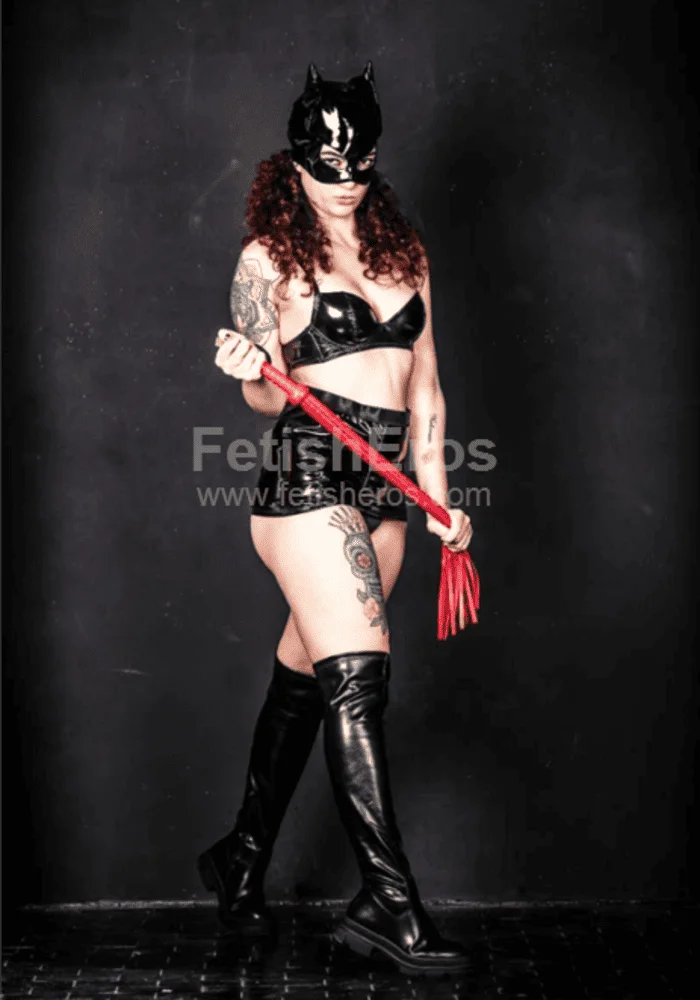 Mistress Miss Queen TORINO - Sessioni con Mistress BDSM, Foto Gallery Fetish, Annuncio Mistress Fetish Eros