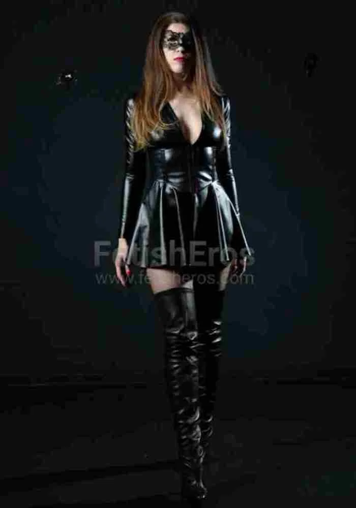 Mistress Victoria Afrodite ROMA -Sessioni con Mistress BDSM, Foto Gallery Fetish, Annuncio Mistress Fetish Eros