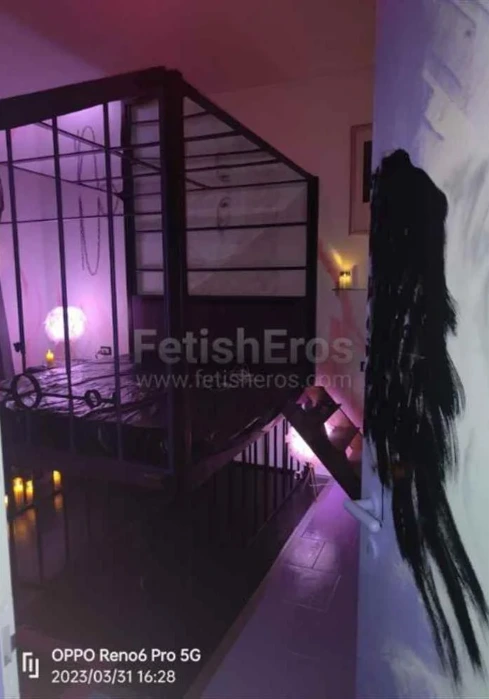 Mistress Victoria Domina FetishCam -Sessioni con Mistress BDSM, Foto Gallery Fetish, Annuncio Mistress Fetish Eros