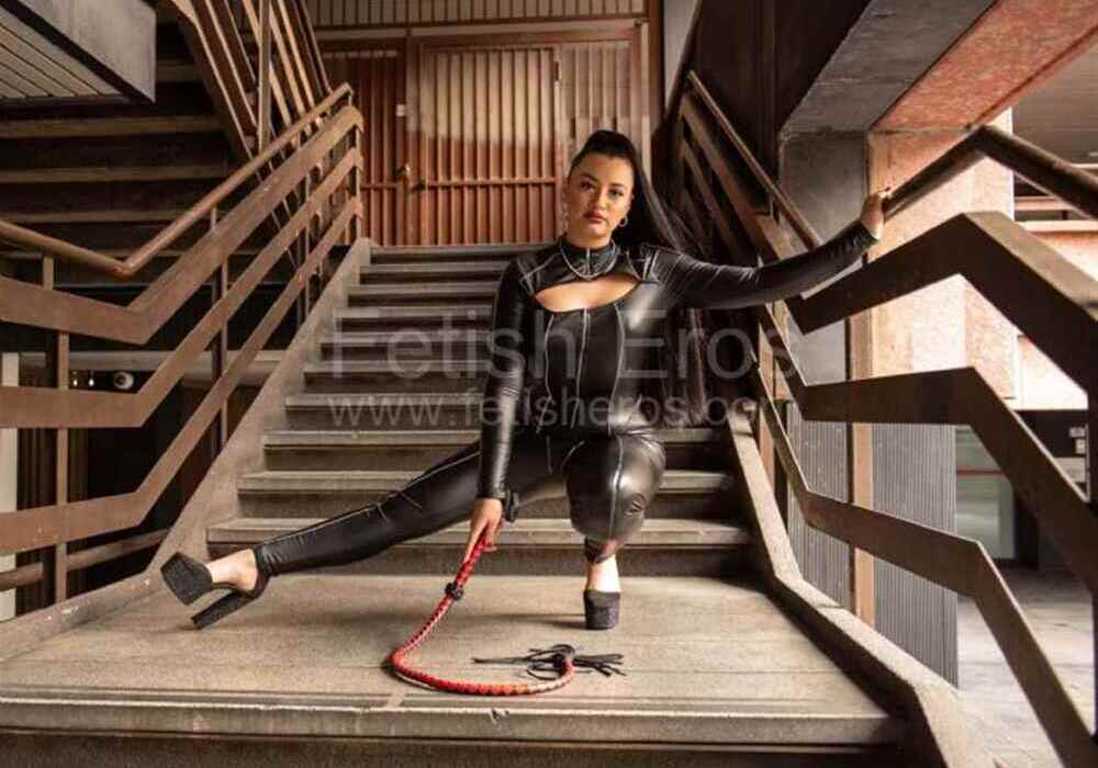 MISTRESS - Miss Sofia