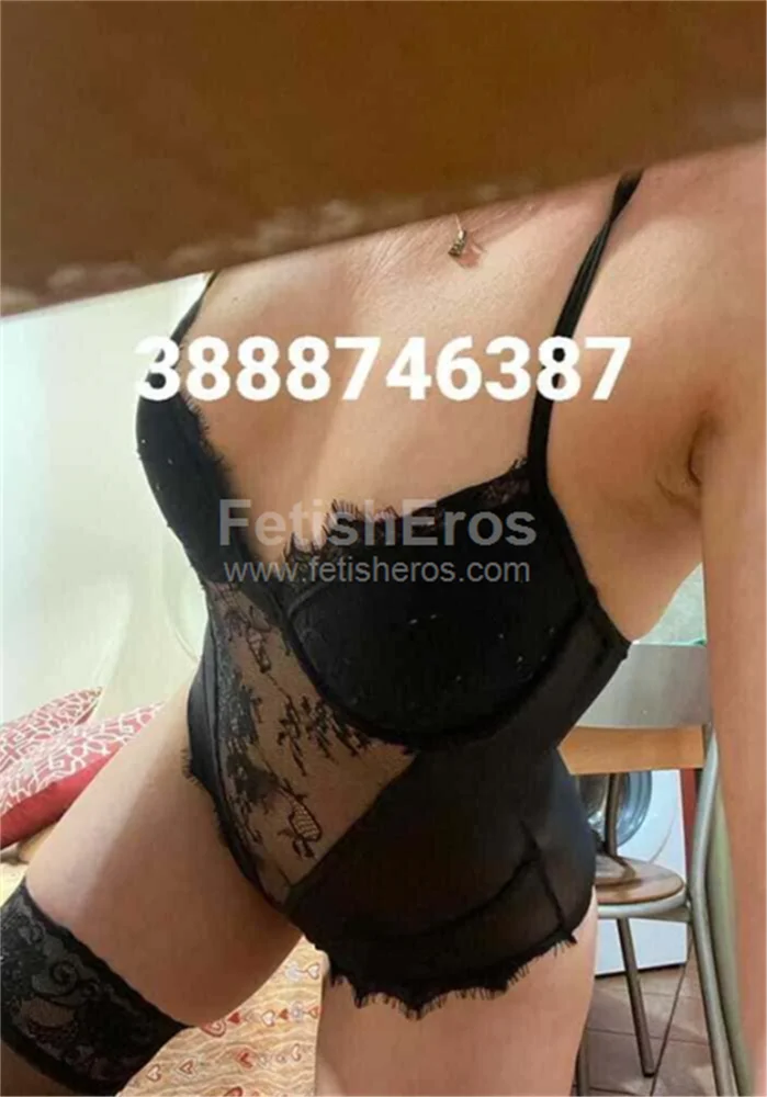 Mistress Miss Rossana ROMA - Sessioni con Mistress BDSM, Foto Gallery Fetish, Annuncio Mistress Fetish Eros