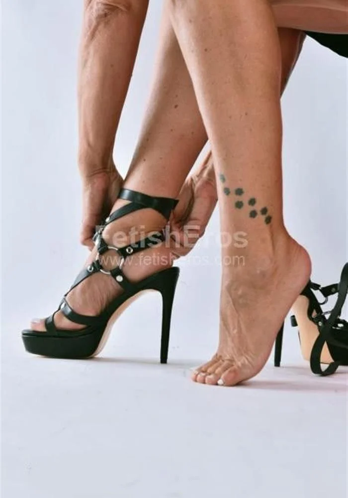 MISTRESS -  Dea Silvia