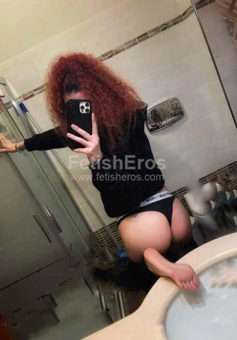 Mistress Miss Ricciolina MILANO -Sessioni con Mistress BDSM, Foto Gallery Fetish, Annuncio Mistress Fetish Eros