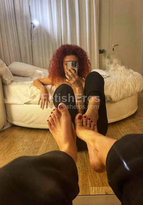 Mistress Miss Ricciolina MILANO - Sessioni con Mistress BDSM, Foto Gallery Fetish, Annuncio Mistress Fetish Eros