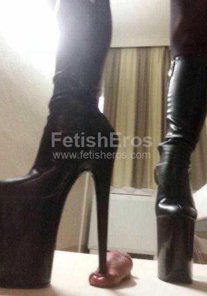 Lady Violante PAVIA Lady Violante