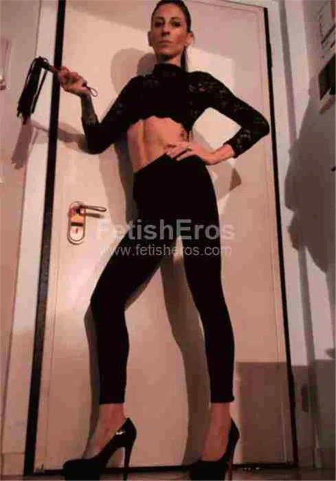 Mistress Mistress_Luna PARMA -Sessioni con Mistress BDSM, Foto Gallery Fetish, Annuncio Mistress Fetish Eros