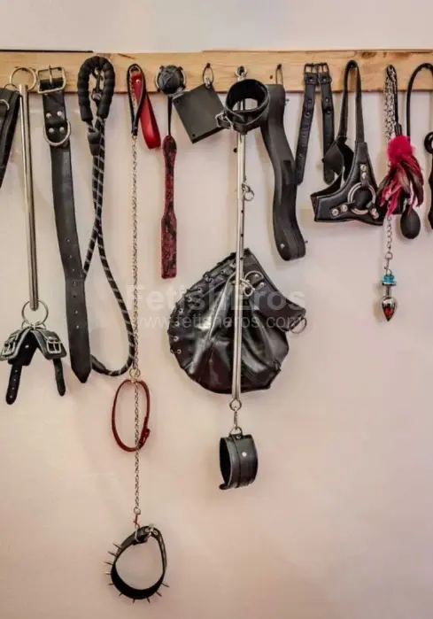 Mistress Lady Giuliette VERONA -Sessioni con Mistress BDSM, Foto Gallery Fetish, Annuncio Mistress Fetish Eros