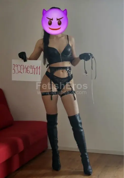 Mistress Mistress Ivone BRESCIA -Sessioni con Mistress BDSM, Foto Gallery Fetish, Annuncio Mistress Fetish Eros