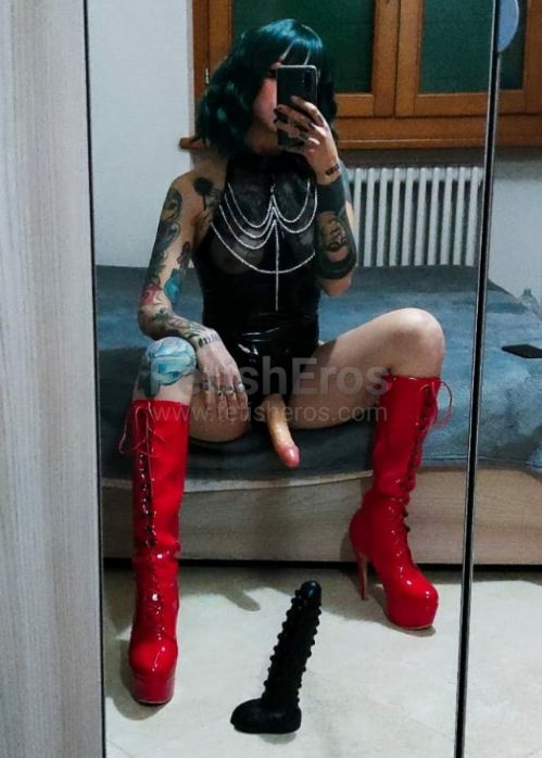 Mistress Del Male
