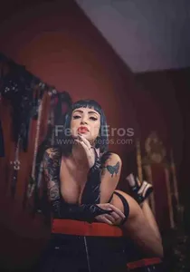 Mistress Tour Milano  a milano – Annunci BDSM
